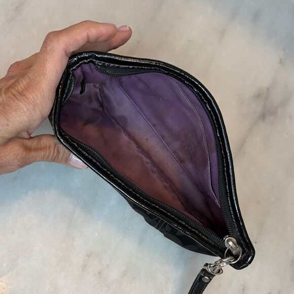 Coach Madison Horse & Carriage Op Art Signature Logo XL Wristlet - Picture 14 of 16